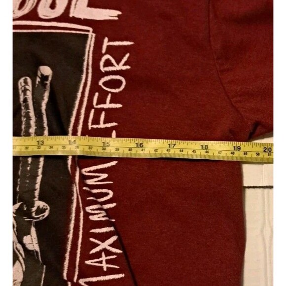 Marvel Deadpool Maximum Effort Men’s Large Red T-Shirt Cotton-Poly Blend MCU - Picture 4 of 6